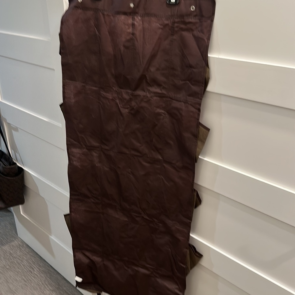 Storage Pockets - Picture 9 of 10